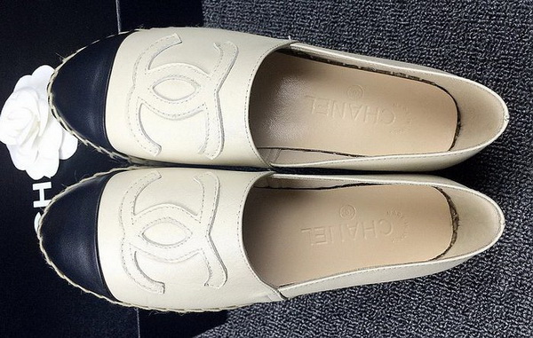 CHANEL Loafers Women--044